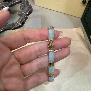 10K YELLOW GOLD CHINESE LIGHT GREEN JADE LINK BRACELET 7.5” INCH- 11.3 GRAMS.